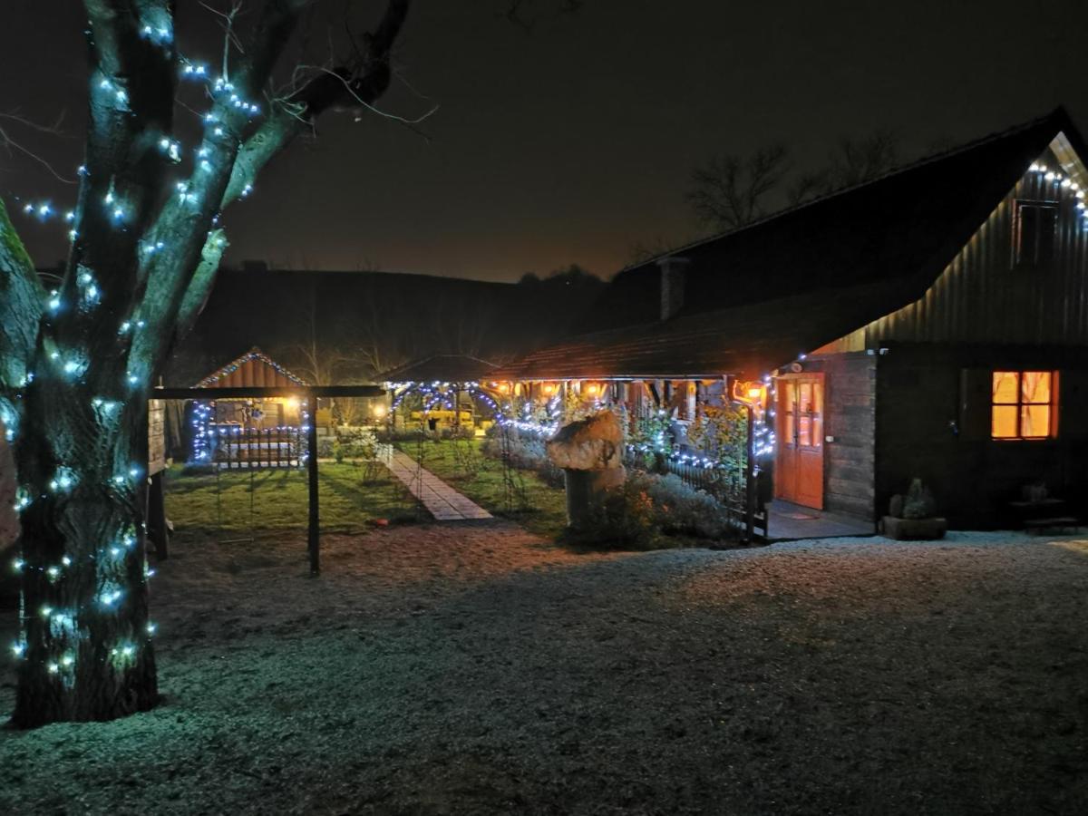 Pod Orehom Drvena Kuca I Sauna Krapina Exterior photo