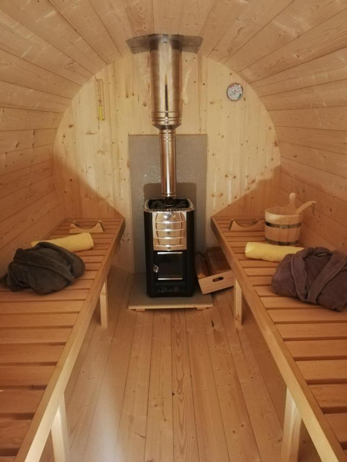 Pod Orehom Drvena Kuca I Sauna Krapina Exterior photo