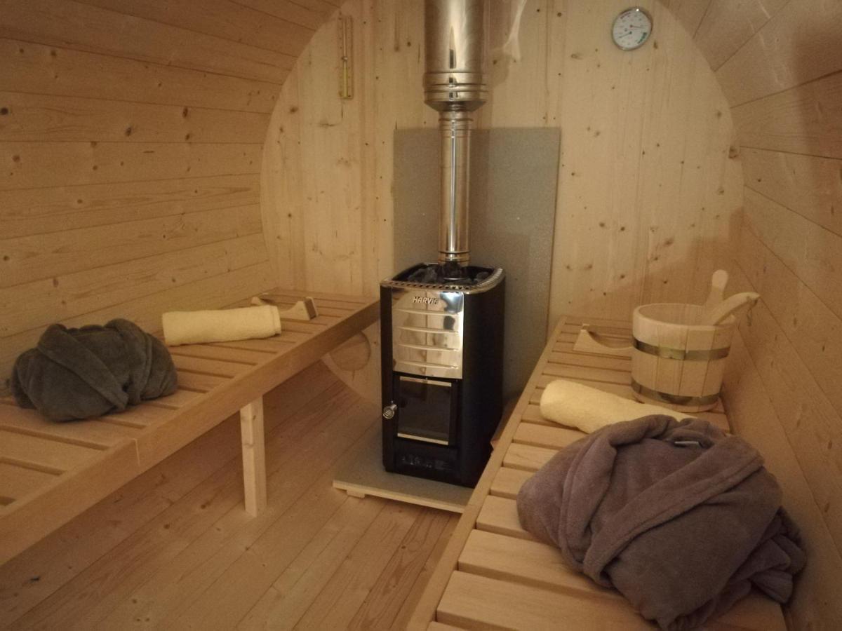 Pod Orehom Drvena Kuca I Sauna Krapina Exterior photo